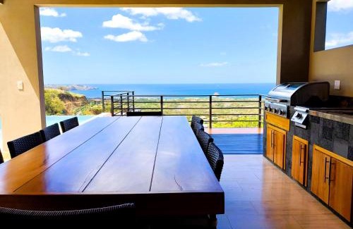 Brasilito Villa | Casa de Iluminacion - Gorgeous 5-BR oceanview Villa with private infinity Pool
