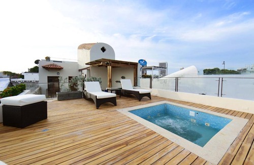 Cartagena Walled City Villa | Casa de la Muralla - Luxury 4BR Colonial House in Getsemani by H