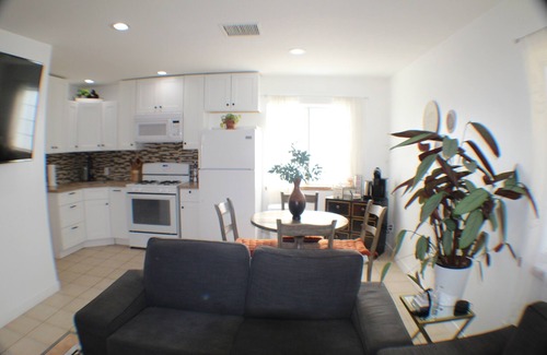 Whittier Apartment | Casa de Los Abuelos, 2 bd guest house, Whittier