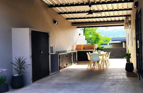 Vaqueros House | Casa de los Cerros - Vaqueros