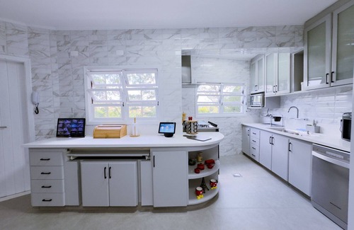 Cotia Cottage | Casa de Luxo 2500m na Granja Viana