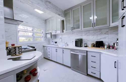 Cotia Cottage | Casa de Luxo 2500m na Granja Viana