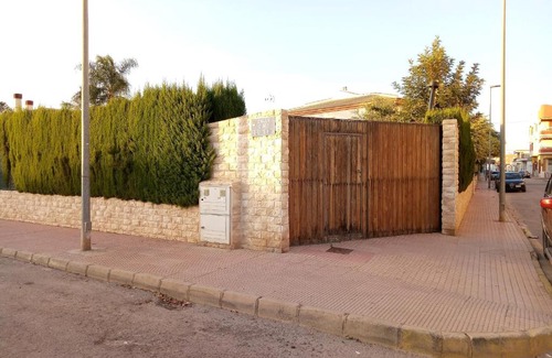 Los Alcazares House | Casa de madera con piscina privada