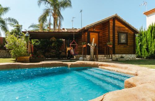 Los Alcazares House | Casa de madera con piscina privada