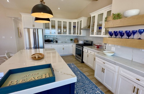 Lengueta Arenosa House | Casa de Paz, House of Peace, recently updated offering spectacular ocean views.