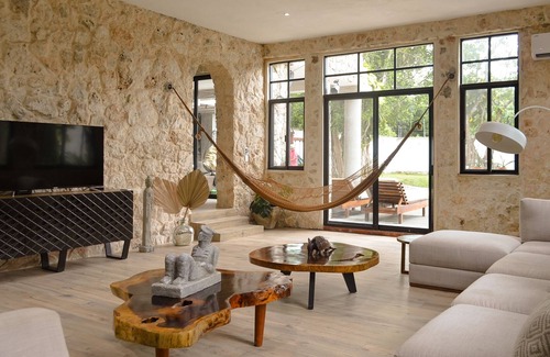 Cancun House | Casa de Piedras