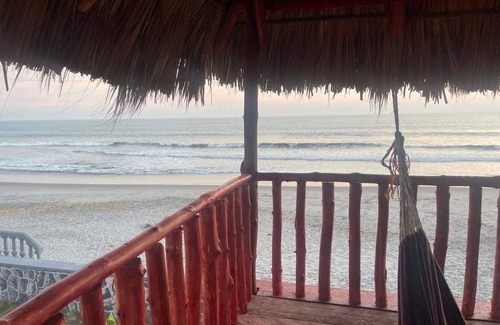 San Luis Talpa Villa | Casa de Playa los Almendros