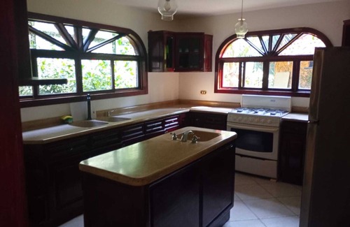 Playa Hermosa Villa | Casa de Playa - Playa Hermosa Jaco