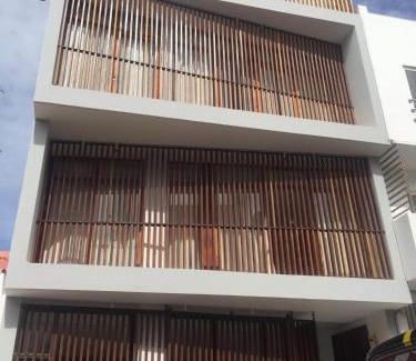 Mindelo House | Casa de Poço Guest House and Gallery