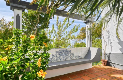 Canhas House | Casa de Ponte, a Home in Madeira