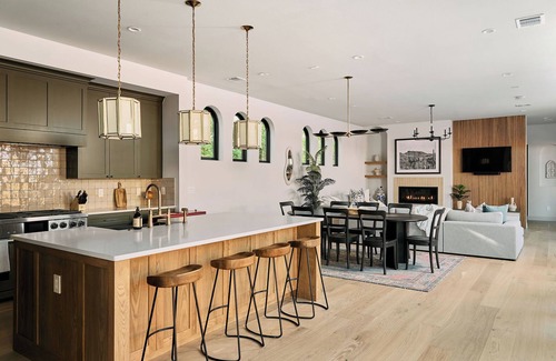 Govalle House | Casa De Prado by Lux Tiny Resorts