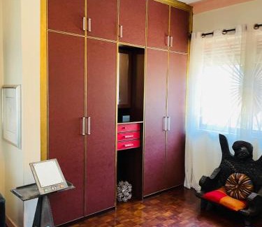 Bugolobi House | Casa de Roy