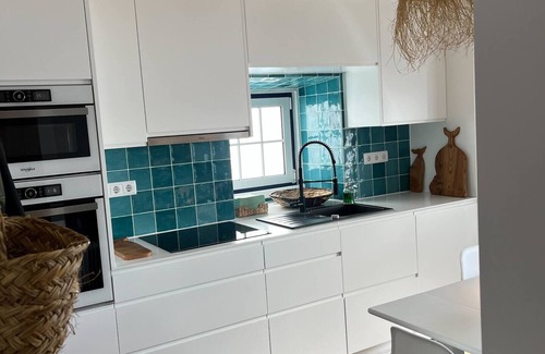 Santo Antao House | Casa de São João - Oceanfront 3BR/3BA Sunset View - Fajã de São João, São Jorge