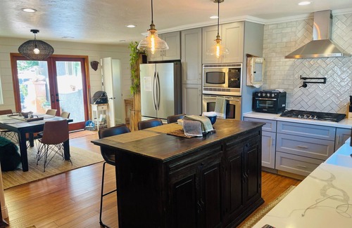 San Luis Obispo House | Casa De Santa Margarita! 3 bd/1.5 ba