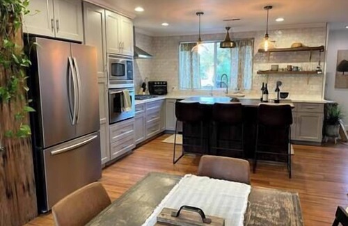 San Luis Obispo House | Casa De Santa Margarita! 3 bd/1.5 ba