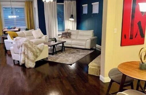 Buckner Terrace - Everglade Park House | Casa De Sibandann
