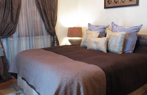 Downtown Santa Fe House | Casa de Tres Lunas