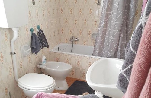 Tenna Apartment | Casa dei Tulipani Tenna Ospitar