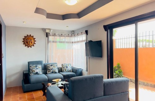Escazu House | CASA DEL ARBOL ESCAZU