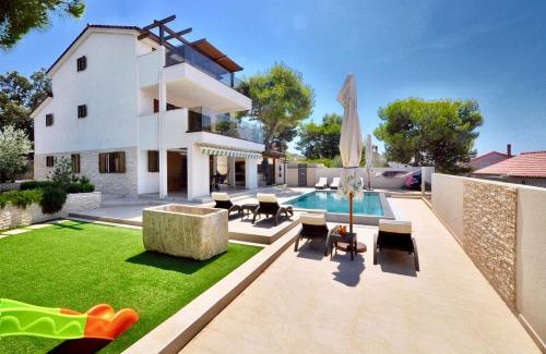 Razanj Villa | Casa del Capitano