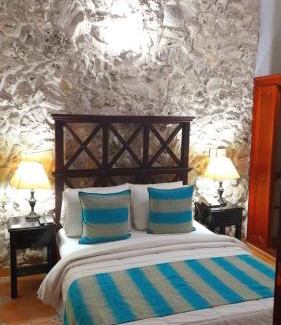 Cartagena Walled City Hotel | Casa Del Curato