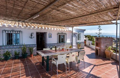 Benajarafe House | Casa del Pipa con vistas al mar
