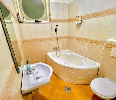 Belso-Ferencvaros House | CASA DEL RÍO