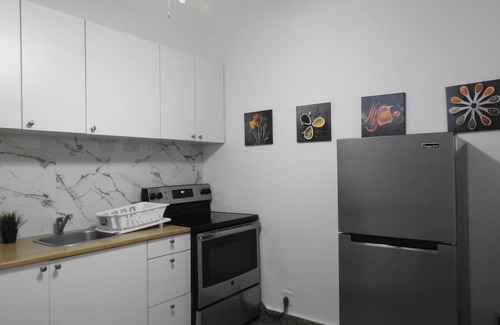 Bayamon House | Casa del Sol-a Hospitals Malls Restaurants and Train Ride to Coliseo
