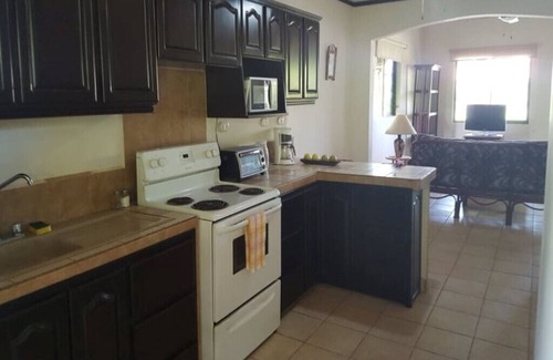 Esterillos House | Casa del Sol- Detached Bungalow, walk to the beach