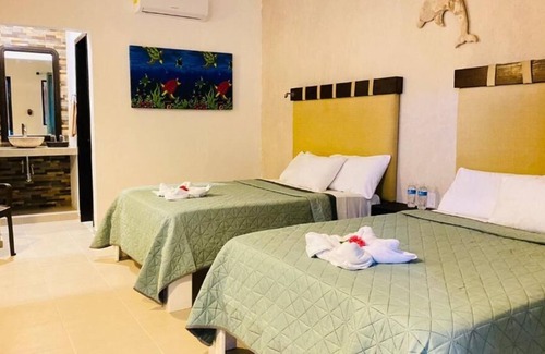 Rio Lagartos Hotel | Casa Delfines