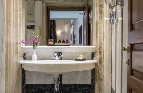 Old Town Hotel | Casa Delfino Hotel & Spa