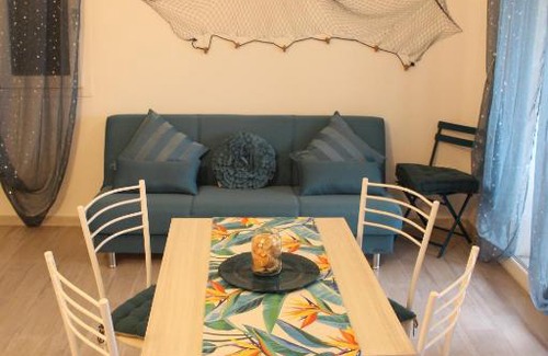 Baia Sant'Anna House | Casa della Luna