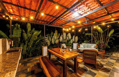 Hills of Esterillos House | Casa Destino - Private community with pool