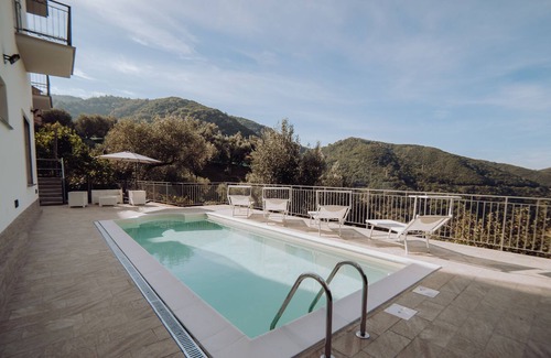Rodio House | Casa Di Bello Yellow Studio Apartment