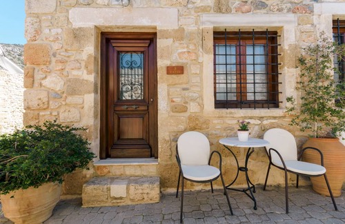 Old Hersonissos Apartment | Casa Di Veneto - Double Room by Estia
