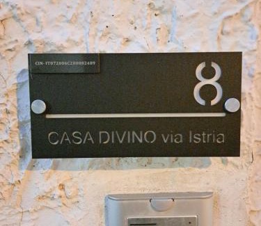 Municipio 1 House | CASA DIVINO