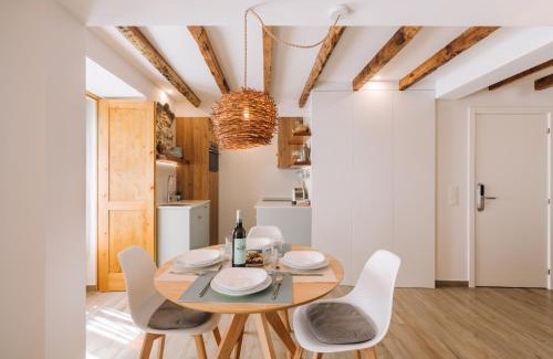 Sesimbra Apartment | Casa do Tio Farinha by RNvillage