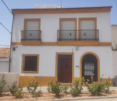 Hornachuelos House | CASA DON ALEJANDRO y DOÑA FLORENCIA