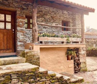 Vinhais House | Casa dos Figos in Palas Paradise Retreat