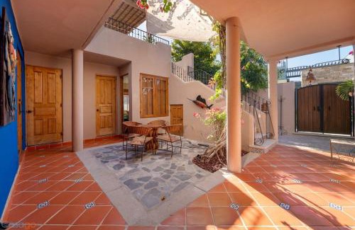 Nopolo House | Casa Dos Perros