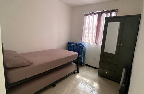 Apodaca House | Casa dos pisos