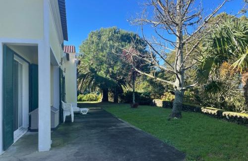 Ribeira Grande House | Casa dos Plátanos quarto branco