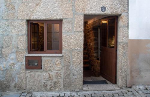 Belmonte House | Casa dos Poetas by AL Belmonte
