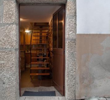 Belmonte House | Casa dos Poetas by AL Belmonte