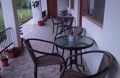 2 Mai House | Casa Ebo