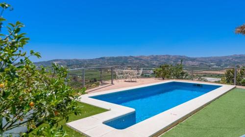 Trapiche House | Casa El Mirador de Isabel Vélez-Málaga by Ruralidays