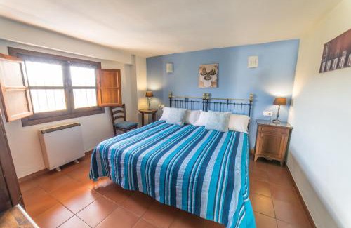 Durcal House | Casa El Pino Azul, Ferienhaus Für 2 4 Personen