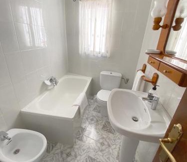 Zahara de la Sierra House | Casa “El Zumaque” en Zahara de la Sierra