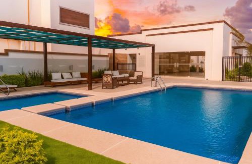 Hermosillo House | Casa Elegante con alberca a 5 min Aeropuerto y Consulado