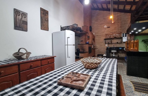 Raul Cury House | Casa Elegante Piscina area Gourmet